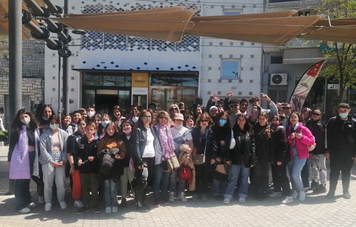 ΞΕΝΑΓΗΣΗ ΣΤΑ ΜΝΗΜΕΙΑ ΤΗΣ ΛΑΡΙΣΑΣ ΓΙΑ ΜΑΘΗΤΕΣ ΤΟΥ 2ου ΓΥΜΝΑΣΙΟΥ ΤΥΡΝΑΒΟΥ