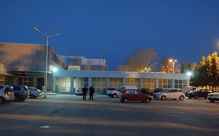 ΕΓΚΑΤΑΣΤΑΣΗ ΗΛΙΑΚΩΝ ΠΡΟΒΟΛΕΩΝ ΑΠΟ ΜΑΘΗΤΕΣ ΤΟΥ 6ου ΕΣΠΕΡΙΝΟΥ ΕΠΑ.Λ. ΛΑΡΙΣΑΣ