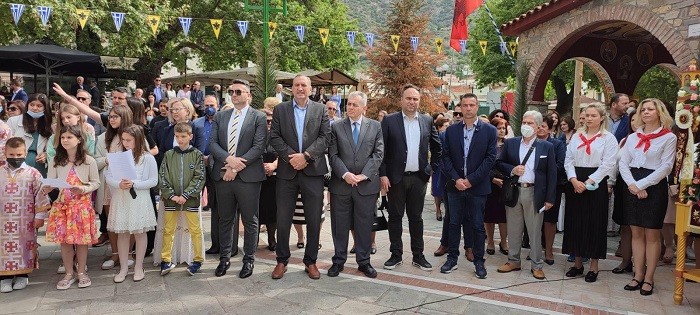 ΓΙΟΡΤΑΣΑΝ ΤΗ ΖΩΟΔΟΧΟ ΠΗΓΗ ΣΤΟ ΑΡΓΥΡΟΠΟΥΛΙ