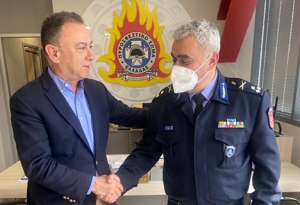 ΜΕ ΤΟΝ ΝΕΟ ΑΡΧΗΓΟ ΤΟΥ ΠΥΡΟΣΒΕΣΤΙΚΟΥ ΣΩΜΑΤΟΣ ΣΥΝΑΝΤΗΘΗΚΕ Ο ΧΡΗΣΤΟΣ ΚΕΛΛΑΣ