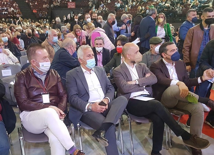 ΣΤΟ ΚΟΙΝΟ ΜΑΣ ΣΠΙΤΙ ΔΕΝ ΥΠΑΡΧΟΥΝ ΙΔΙΟΚΤΗΤΕΣ ΚΑΙ ΕΝΟΙΚΙΑΣΤΕΣ ΜΟΝΟ ΕΝΕΡΓΟΙ ΠΟΛΙΤΕΣ