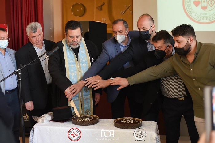 ΕΚΟΨΑΝ ΠΙΤΑ ΚΑΙ ΕΞΕΛΕΞΑΝ ΝΕΕΣ ΔΙΟΙΚΗΣΕΙΣ ΟΙ ΣΥΛΛΟΓΟΙ ΕΛΠΙΔΑ ΚΑΙ ΑΡΩΓΗ ΣΤΟΝ ΑΜΠΕΛΩΝΑ