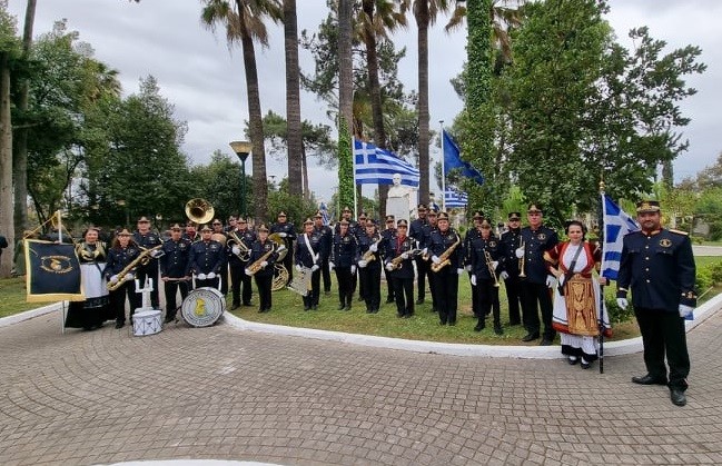 ΕΝΘΟΥΣΙΑΣΕ Η ΦΙΛΑΡΜΟΝΙΚΗ ΔΗΜΟΥ ΤΥΡΝΑΒΟΥ ΣΤΟ ΜΕΣΟΛΛΟΓΓΙ