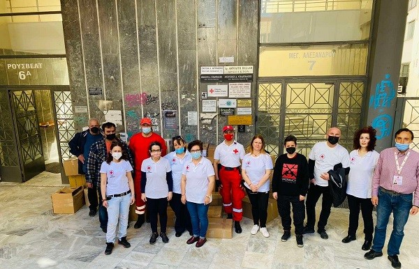 ΒΟΗΘΕΙΑ ΣΤΟΝ ΛΑΟ ΤΗΣ ΟΥΚΡΑΝΙΑΣ ΕΣΤΕΙΛΕ ΤΟ ΤΜΗΜΑ ΛΑΡΙΣΑΣ ΤΟΥ ΕΛΛΗΝΙΚΟΥ ΕΡΥΘΡΟΥ ΣΤΑΥΡΟΥ