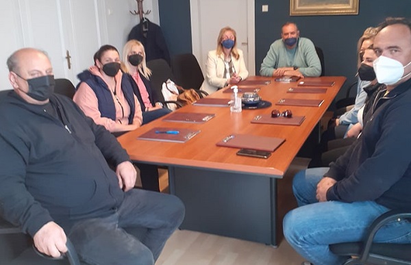 ΣΥΝΑΝΤΗΣΗ ΤΟΥ ΔΗΜΑΡΧΟΥ ΤΥΡΝΑΒΟΥ ΜΕ ΤΟΝ ΣΥΛΛΟΓΟ ΓΟΝΕΩΝ ΚΑΙ ΚΗΔΕΜΟΝΩΝ Δ.Σ. ΑΡΓΥΡΟΠΟΥΛΙΟΥ
