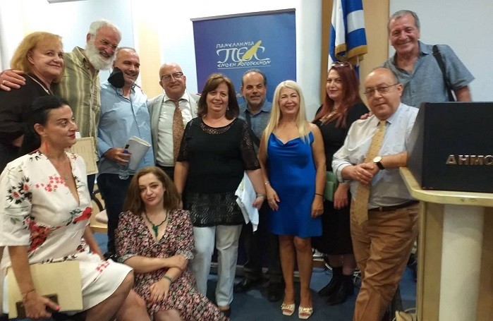 ΤΑ ΒΡΑΒΕΙΑ ΤΗΣ ΠΑΝΕΛΛΗΝΙΑΣ ΕΝΩΣΗΣ ΛΟΓΟΤΕΧΝΩΝ