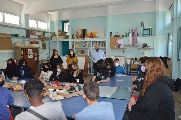 ΤΟΠΙΚΑ ΕΡΓΑΣΤΗΡΙΑ ΣΤΟ ΠΛΑΙΣΙΟ ΤΟΥ ERASMUS+/KA2 ΥΛΟΠΟΙΗΣΕ Η ΠΔΕ ΘΕΣΣΑΛΙΑΣ