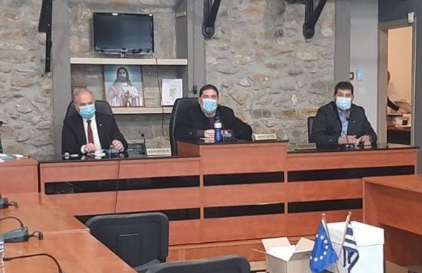 Ο ΠΡΟΕΔΡΟΣ ΤΟΥ Δ.Σ. ΔΗΜΟΥ ΤΕΜΠΩΝ ΚΑΤΑΓΓΕΛΛΕΙ ΤΗΝ ΕΠΙΚΕΦΑΛΗΣ ΤΗΣ ΛΑΪΚΗΣ ΣΥΣΠΕΙΡΩΣΗΣ