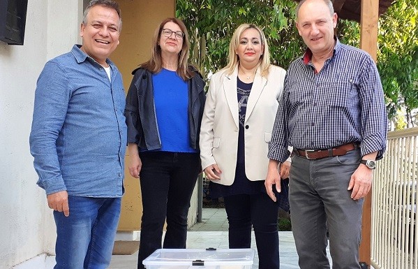 ΤΟ ΠΟΚΕΛ ΠΑΡΕΔΩΣΕ ΒΙΒΛΙΑ ΣΤΟ 13ο ΓΥΜΝΑΣΙΟ ΛΑΡΙΣΑΣ