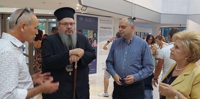 ΣΤΗΝ ΕΚΘΕΣΗ ΤΩΝ ΠΑΙΔΙΩΝ ΤΟΥ 1ου ΕΙΔΙΚΟΥ ΣΧΟΛΕΙΟΥ ΛΑΡΙΣΑΣ Ο ΧΡΗΣΤΟΣ ΚΑΠΕΤΑΝΟΣ