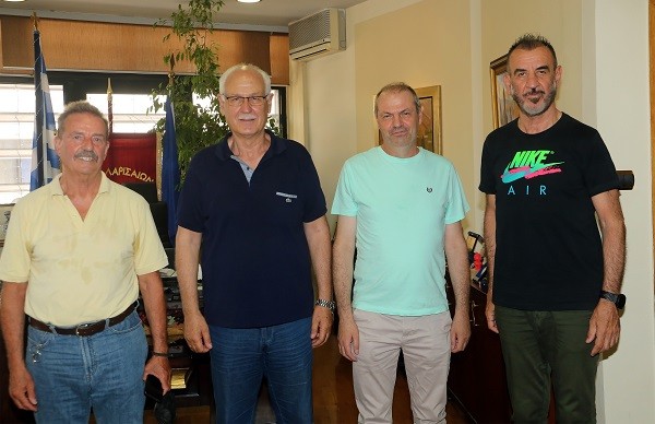 ΟΙ ΛΑΡΙΣΑΙΟΙ ΠΡΕΠΕΙ ΝΑ ΣΤΗΡΙΞΟΥΝ ΠΟΙΚΙΛΟΤΡΟΠΩΣ ΤΗΝ ΚΑΕ ΛΑΡΙΣΑ