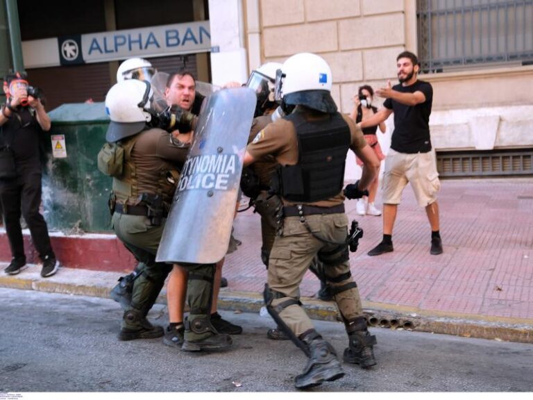 ΤΟ ΚΚΕ Μ-Λ ΚΑΤΑΓΓΕΛΛΕΙ ΤΗΝ ΑΣΤΥΝΟΜΙΚΗ ΒΙΑ