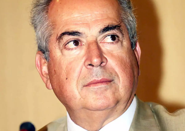 ΠΕΘΑΝΕ Ο ΔΗΜΗΤΡΗΣ ΑΠΟΣΤΟΛΑΚΗΣ: ΔΙΕΤΕΛΕΣΕ ΑΡΧΗΓΟΣ ΓΕΑ, ΒΟΥΛΕΥΤΗΣ ΚΑΙ ΥΦΥΠΟΥΡΓΟΣ ΤΟΥ ΠΑΣΟΚ