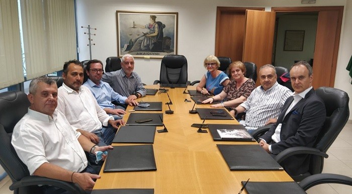 ΣΤΑ ΓΡΑΦΕΙΑ ΤΟΥ ΔΙΚΗΓΟΡΙΚΟΥ ΣΥΛΛΟΓΟΥ ΛΑΡΙΣΑΣ Ο ΔΗΜΗΤΡΗΣ ΒΕΡΒΕΣΟΣ