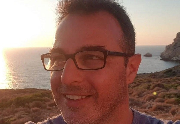ΘΛΙΨΗ ΓΙΑ ΤΟΝ ΘΑΝΑΤΟ ΤΟΥ 48ΧΡΟΝΟΥ ΡΑΔΙΟΦΩΝΙΚΟΥ ΠΑΡΑΓΩΓΟΥ ΚΩΝ. ΚΟΡΛΟΥ