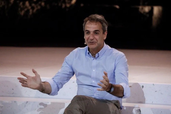 ΚΥΡ. ΜΗΤΣΟΤΑΚΗΣ: ΟΙ ΝΕΟΙ ΦΤΑΙΝΕ ΓΙΑ ΤΗΝ ΑΝΑΣΦΑΛΙΣΤΗ ΕΡΓΑΣΙΑ