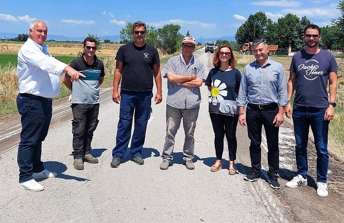 ΑΣΦΑΛΤΟΣΤΡΩΣΗ ΟΔΩΝ ΣΕ ΓΛΑΥΚΗ ΚΑΙ ΜΕΛΙΣΣΟΧΩΡΙ ΤΟΥ ΔΗΜΟΥ ΚΙΛΕΛΕΡ