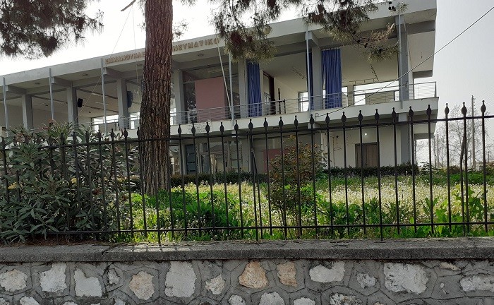 Η ΕΓΚΑΤΑΛΕΙΨΗ ΚΥΡΙΑΡΧΕΙ ΣΕ ΟΛΑ ΤΑ ΔΗΜΟΤΙΚΑ ΚΤΗΡΙΑ ΚΑΙ ΜΝΗΜΕΙΑ ΤΟΥ ΔΗΜΟΥ ΤΥΡΝΑΒΟΥ