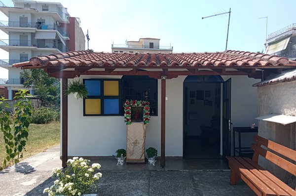 ΑΡΤΟΚΛΑΣΙΑ ΣΤΟ ΕΚΚΛΗΣΑΚΙ ΤΗΣ ΑΓΙΑΣ ΚΥΡΙΑΚΗΣ ΣΤΟΝ ΠΛΑΤΑΝΟ ΤΥΡΝΑΒΟΥ
