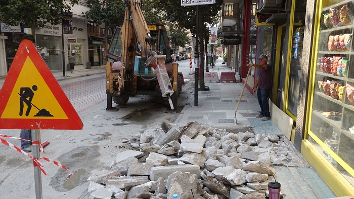 ΞΕΚΙΝΗΣΕ Η ΑΝΑΚΑΤΑΣΚΕΥΗ ΠΕΖΟΔΡΟΜΙΩΝ ΣΤΗΝ 23ης ΟΚΤΩΒΡΙΟΥ