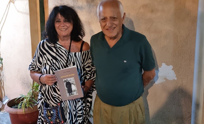 ΣΤΗΝ ΠΑΡΟΥΣΙΑΣΗ ΤΟΥ ΒΙΒΛΙΟΥ ΤΟΥ ΣΤΕΛΙΟΥ ΤΣΑΝΙΚΑ «ΖΩΝΤΑΝΗ ΜΝΗΜΗ» Η ΑΛΛΑ ΒΑΓΕΝΑ