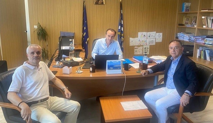 ΜΕ ΤΟΝ Γ.Γ. ΤΟΥ ΥΠΟΥΡΓΕΙΟΥ ΠΑΙΔΕΙΑΣ ΓΙΑ ΤΟΥΣ ΜΑΘΗΤΕΣ ΕΙΔΙΚΩΝ ΣΧΟΛΕΙΩΝ ΣΥΖΗΤΗΣΕ Ο ΧΡ. ΚΕΛΛΑΣ