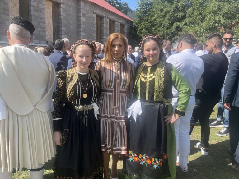 ΣΤΑ ΒΛΑΧΟΧΩΡΙΑ ΤΩΝ ΓΡΕΒΕΝΩΝ ΒΡΕΘΗΚΕ Η ΣΤΕΛΛΑ ΜΠΙΖΙΟΥ