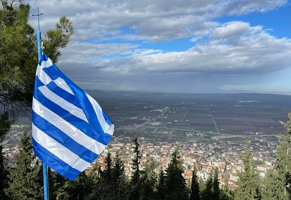 ΔΙΠΛΟΣ ΕΟΡΤΑΣΜΟΣ ΣΤΑ ΦΑΡΣΑΛΑ ΓΙΑ ΠΑΝΑΓΙΑ ΚΑΙ ΑΠΕΛΕΥΘΕΡΩΣΗ ΤΗΣ ΠΟΛΗΣ ΑΠΟ ΤΟΥΣ ΤΟΥΡΚΟΥΣ