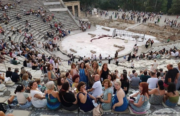 ΣΤΗΝ ΕΠΙΔΑΥΡΟ Ο ΣΥΝΔΕΣΜΟΣ ΦΙΛΟΛΟΓΩΝ ΝΟΜΟΥ ΛΑΡΙΣΑΣ