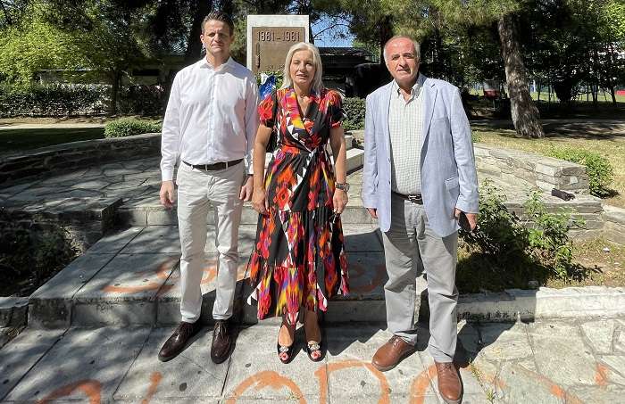 ΤΟ ΜΗΝΥΜΑ ΤΗΣ ΡΕΝΑΣ ΚΑΡΑΛΑΡΙΩΤΟΥ ΓΙΑ ΤΗΝ ΕΠΕΤΕΙΟ ΑΠΕΛΕΥΘΕΡΩΣΗΣ ΤΗΣ ΛΑΡΙΣΑΣ ΑΠΟ ΤΟΝ ΟΘΩΜΑΝΙΚΟ ΖΥΓΟ