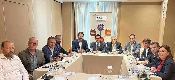ΕΠΙ ΤΑΠΗΤΟΣ Η ΟΥΣΙΑΣΤΙΚΗ ΣΤΗΡΙΞΗ ΤΗΣ ΒΙΟΜΗΧΑΝΙΑΣ ΚΑΙ ΤΩΝ ΕΠΙΧΕΙΡΗΣΕΩΝ ΑΠΕΝΑΝΤΙ ΣΤΗΝ ΕΝΕΡΓΕΙΑΚΗ ΚΡΙΣΗ