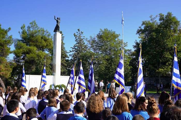 ΕΟΡΤΑΣΤΙΚΕΣ ΕΚΔΗΛΩΣΕΙΣ ΓΙΑ ΤΗΝ ΑΠΕΛΕΥΘΕΡΩΣΗ ΤΗΣ ΛΑΡΙΣΑΣ ΑΠΟ ΤΗΝ ΓΕΡΜΑΝΙΚΗ ΚΑΤΟΧΗ ΣΤΙΣ 23 ΟΚΤΩΒΡΙΟΥ 1944