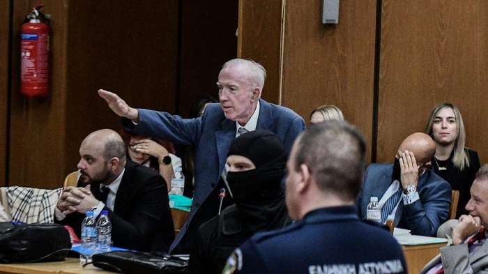 ΠΑΡΕΜΒΑΣΗ ΤΟΥ ΔΙΚΗΓΟΡΙΚΟΥ ΣΥΛΛΟΓΟΥ ΑΘΗΝΩΝ ΓΙΑ ΤΟΝ ΝΑΖΙΣΤΙΚΟ ΧΑΙΡΕΤΙΣΜΟ ΤΟΥ Κ. ΠΛΕΥΡΗ