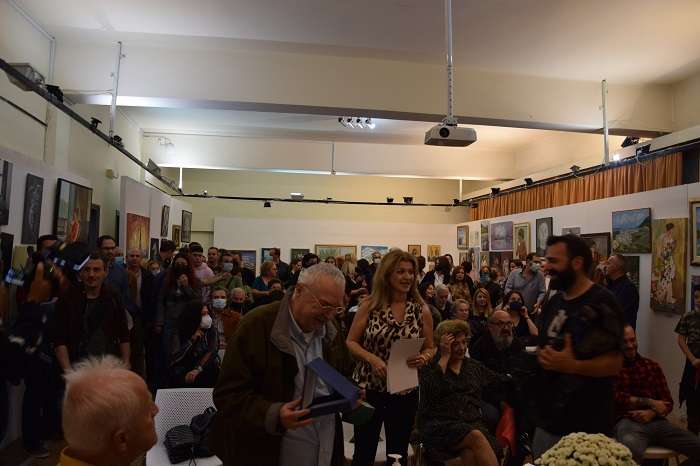 ΜΕΧΡΙ ΚΑΙ ΤΗΝ ΠΕΜΠΤΗ 3 ΝΟΕΜΒΡΙΟΥ Η ΕΚΘΕΣΗ «51 ΔΗΜΙΟΥΡΓΟΙ ΠΑΡΟΥΣΙΑΖΟΥΝ, ΕΚΘΕΤΟΥΝ & ΕΠΙΚΟΙΝΩΝΟΥΝ» ΣΤΗ ΛΑΡΙΣΑ