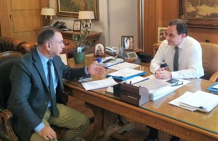 ΈΝΤΟΝΗ ΔΥΣΦΟΡΙΑ ΛΑΡΙΣΑΙΩΝ ΑΓΡΟΤΩΝ ΓΙΑ ΤΗΝ ΕΞΑΙΡΕΣΗ ΤΟΥΣ ΑΠΟ ΤΗΝ ΕΝΙΣΧΥΣΗ ΤΩΝ 26,2 ΕΚ. ΕΥΡΩ, ΛΟΓΩ ΠΟΛΕΜΟΥ