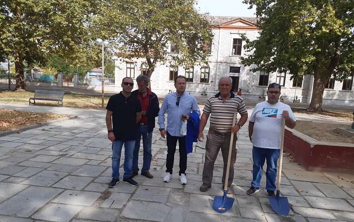 ΣΥΜΒΟΛΙΚΟ ΑΔΕΙΑΣΜΑ ΤΩΝ ΧΩΜΑΤΩΝ ΑΠΟ ΤΟ ΣΙΝΤΡΙΒΑΝΙ ΤΗΣ ΥΔΡΟΧΟΟΥΣΑΣ ΧΩΡΙΚΗΣ ΣΤΟΝ ΑΜΠΕΛΩΝΑ (φωτο – βιντεο)