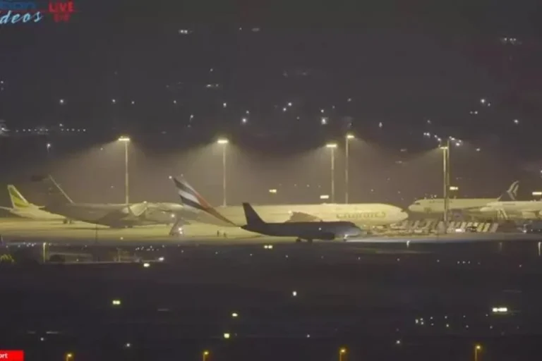 ΘΡΙΛΕΡ ΜΕ 2 ΠΤΗΣΕΙΣ ΤΗΣ EMIRATES ΣΤΟ ΕΛ. ΒΕΝΙΖΕΛΟΣ