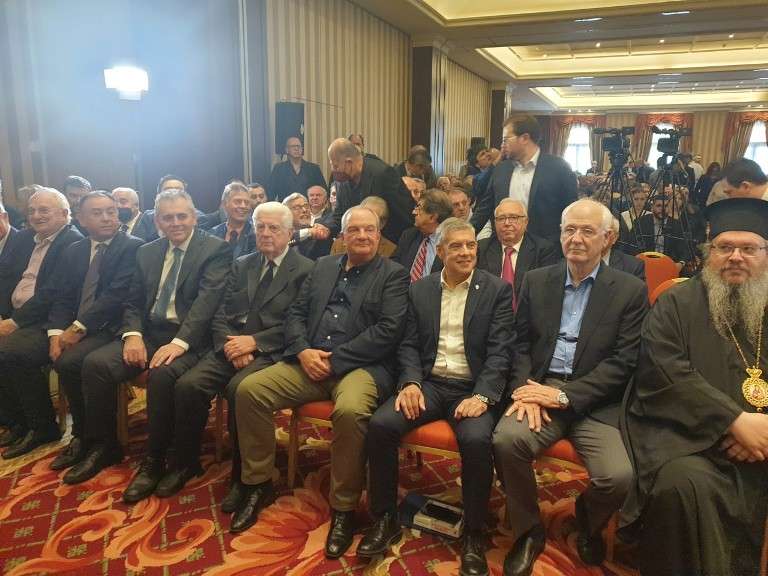 Κ. Καραμανλής μέσω Μ. Κοττάκη: Εμένα τουλάχιστον με παρακολουθούσαν σοβαρές υπηρεσίες