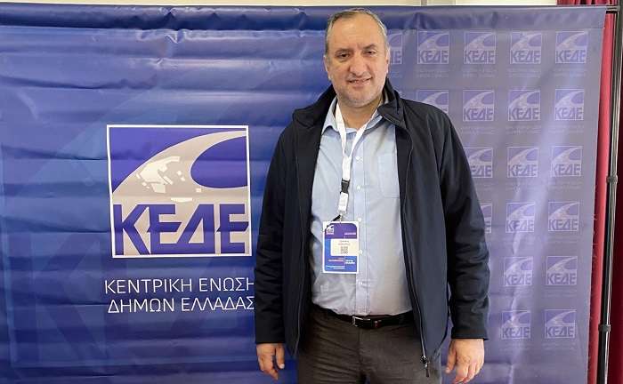 Σειρά επαφών του δημάρχου Τυρνάβου στο συνέδριο της ΚΕΔΕ