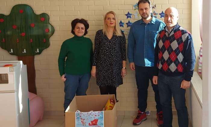 ΠΡΟΣΦΟΡΑ ΤΟΥ 58ου ΝΗΠΙΑΓΩΓΕΙΟΥ ΚΑΙ ΤΟΥ ΠΑΙΔΙΚΟΥ ΣΤΑΘΜΟΥ ΤΟΥ ΠΑΝΕΠΙΣΤΗΜΙΟΥ ΣΤΟ ΚΟΙΝΩΝΙΚΟ ΠΑΝΤΟΠΩΛΕΙΟ ΔΗΜΟΥ ΛΑΡΙΣΑΙΩΝ