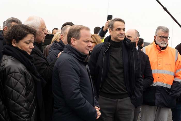 ΠΑΡΑΔΟΘΗΚΕ ΠΛΗΡΩΣ ΑΝΑΚΑΤΑΣΚΕΥΑΣΜΕΝΗ Η ΓΕΦΥΡΑ ΑΛΙΑΚΜΟΝΑ