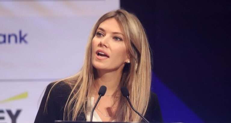 ΕΥΑ ΚΑΪΛΗ: ΑΝΑΣΤΕΛΛΟΝΤΑΙ ΟΙ ΕΞΟΥΣΙΕΣ ΚΑΙ ΤΑ ΚΑΘΗΚΟΝΤΑ ΤΗΣ ΣΤΟ ΕΥΡΩΚΟΙΝΟΒΟΥΛΙΟ