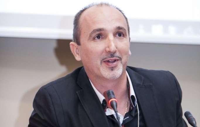 ΓΕΛ ΑΜΠΕΛΩΝΑ: ΕΝΗΜΕΡΩΣΗ ΓΙΑ ΤΗΝ ΑΣΦΑΛΕΙΑ ΣΤΟ ΔΙΑΔΙΚΤΥΟ, ΤΟΥΣ ΚΙΝΔΥΝΟΥΣ & ΤΟΥΣ ΤΡΟΠΟΥΣ ΑΝΤΙΜΕΤΩΠΙΣΗΣ ΤΟΥΣ