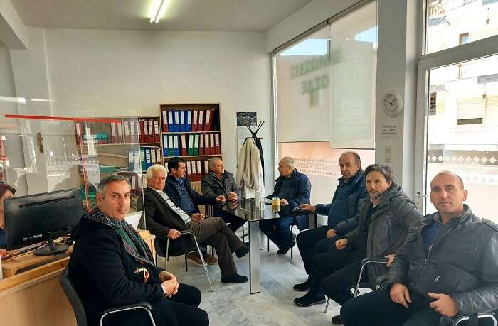 ΣΕΙΡΑ ΕΠΑΦΩΝ ΕΙΧΑΝ ΣΤΗΝ ΕΛΑΣΣΟΝΑ ΣΤΕΛΕΧΗ ΤΗΣ ΔΕΕΠ ΛΑΡΙΣΑΣ ΤΗΣ ΝΔ