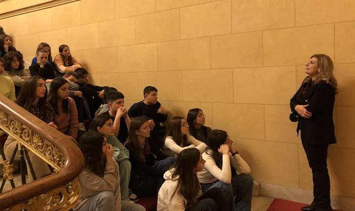 ΔΙΝΟΥΜΕ ΛΟΓΟ ΚΑΙ ΡΟΛΟ ΣΤΗ ΝΕΑ ΓΕΝΙΑ ΤΗΣ ΛΑΡΙΣΑΣ