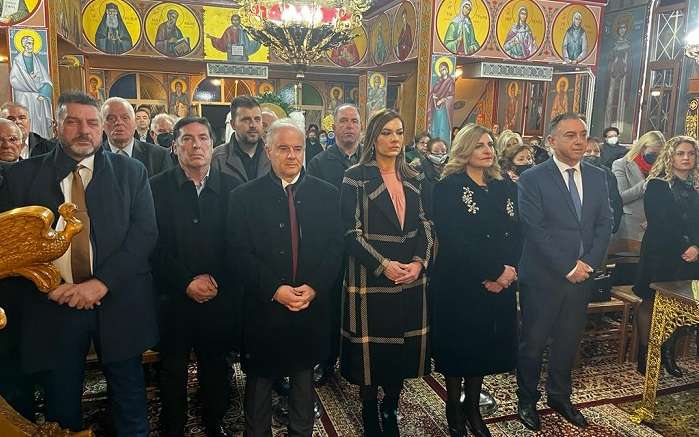 ΣΤΟ ΚΑΛΟΧΩΡΙ Ο ΧΡΗΣΤΟΣ ΚΕΛΛΑΣ