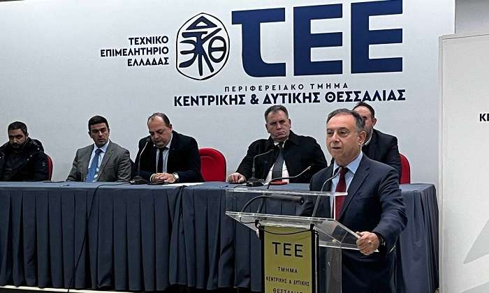 ΣΤΙΣ ΒΡΑΒΕΥΣΕΙΣ ΜΑΘΗΤΩΝ ΣΤΟ ΤΕΕ Ο ΧΡΗΣΤΟΣ ΚΕΛΛΑΣ