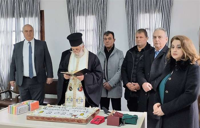 ΕΚΟΨΑΝ ΠΙΤΑ ΣΤΗΝ ΤΚ ΜΕΛΙΑΣ