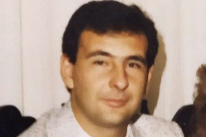 ΘΛΙΨΗ ΣΤΗ ΦΑΛΑΝΗ ΓΙΑ ΤΟ ΘΑΝΑΤΟ ΤΟΥ 57ΧΡΟΝΟΥ ΝΕΚΤΑΡΙΟΥ ΜΠΑΚΑΛΑΚΗ – ΣΗΜΕΡΑ Η ΚΗΔΕΙΑ ΤΟΥ