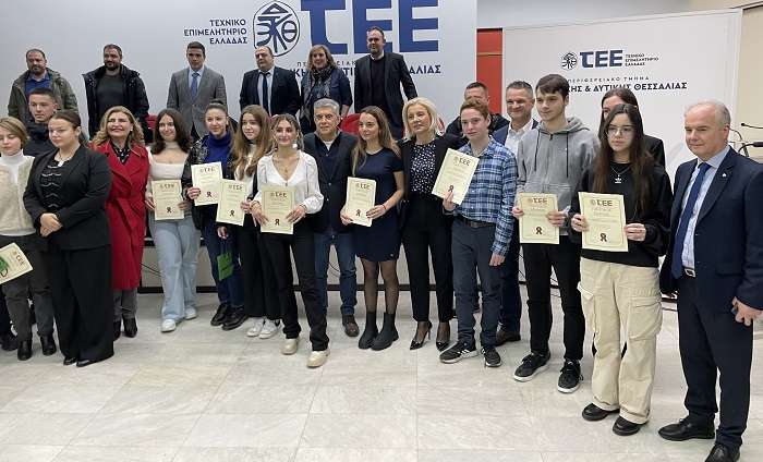 ΟΙ ΕΠΙΤΥΧΙΕΣ ΤΩΝ ΜΑΘΗΤΩΝ ΠΡΕΠΕΙ ΝΑ ΑΝΑΓΝΩΡΙΖΟΝΤΑΙ ΔΗΜΟΣΙΑ